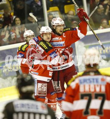 EBEL. Eishockey Bundesliga. KAC gegen KHL Medvescak Zagreb. Torjubel SHANTZ Jeffery, BRANDNER Christoph (KAC). Klagenfurt, am 27.2.2011.
Foto: Kuess 

---
pressefotos, pressefotografie, kuess, qs, qspictures, sport, bild, bilder, bilddatenbank