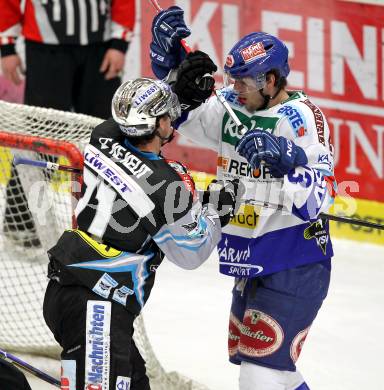 EBEL. Eishockey Bundesliga. EC  VSV gegen EHC LIWEST Linz. Benjamin Petrik, (VSV), LEAHY Patrick (Linz). Villach, am 27.2.2011.
Foto: Kuess 


---
pressefotos, pressefotografie, kuess, qs, qspictures, sport, bild, bilder, bilddatenbank