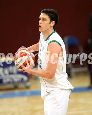 Basketball ABL 2010-11 H2. Woerthersee Piraten gegen WBC Raiffeisen Wels.   Erik Rhinehart (Piraten). Klagenfurt, 3.3.2011
Foto:  Kuess

---
pressefotos, pressefotografie, kuess, qs, qspictures, sport, bild, bilder, bilddatenbank