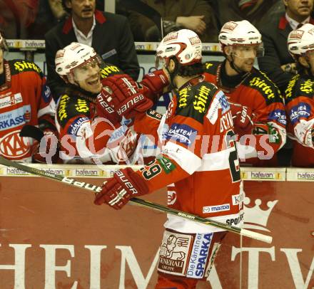 EBEL. Eishockey Bundesliga. EC KAC gegen KHL Medvescak Zagreb. Torjubel Christoph Brandner, Dieter Kalt (KAC). Klagenfurt, am 3.3.2011.
Foto: Kuess 

---
pressefotos, pressefotografie, kuess, qs, qspictures, sport, bild, bilder, bilddatenbank