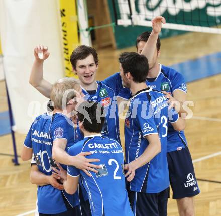 Volleyball AVL. VBL Woerthersee Loewen gegen Hypo Tirol Volleyballteam. Jubel (Tirol). Klagenfurt, am 5.3.2011.
Foto: Kuess 
---
pressefotos, pressefotografie, kuess, qs, qspictures, sport, bild, bilder, bilddatenbank