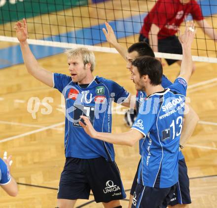 Volleyball AVL. VBL Woerthersee Loewen gegen Hypo Tirol Volleyballteam. Jubel (Tirol). Klagenfurt, am 5.3.2011.
Foto: Kuess 
---
pressefotos, pressefotografie, kuess, qs, qspictures, sport, bild, bilder, bilddatenbank