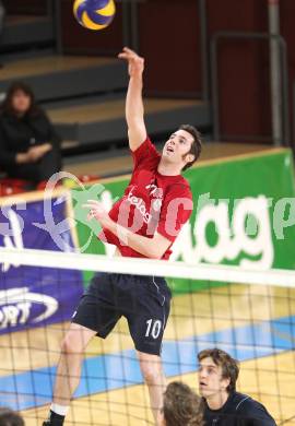 Volleyball AVL. VBL Woerthersee Loewen gegen Hypo Tirol Volleyballteam. Kevin McKniff (Loewen). Klagenfurt, am 5.3.2011.
Foto: Kuess 
---
pressefotos, pressefotografie, kuess, qs, qspictures, sport, bild, bilder, bilddatenbank