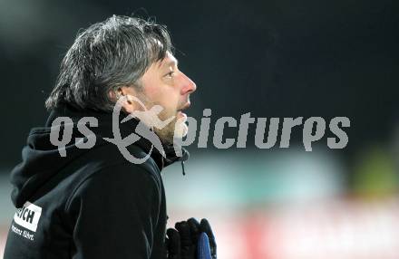 Fussball. Erste Liga. WAC/St. Andrae gegen FC Lustenau. Trainer Hans Kogler (Lustenau). Wolfsberg, 4.3.2011.
Foto: Kuess

---
pressefotos, pressefotografie, kuess, qs, qspictures, sport, bild, bilder, bilddatenbank