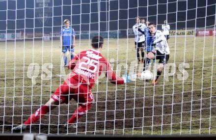 Fussball. Erste Liga. WAC/St. Andrae gegen FC Lustenau. Sandro Gotal, (WAC), Dejan Stojanovic (Lustenau). Wolfsberg, 4.3.2011.
Foto: Kuess

---
pressefotos, pressefotografie, kuess, qs, qspictures, sport, bild, bilder, bilddatenbank