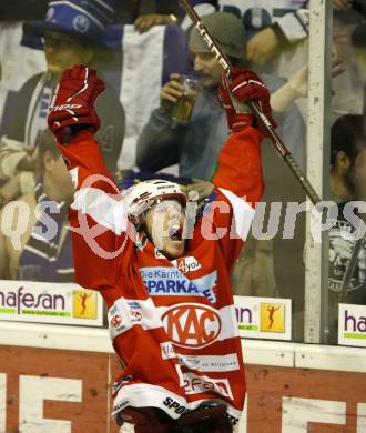 EBEL. Eishockey Bundesliga. KAC gegen KHL Medvescak Zagreb. Jubel Scofield Tyler (KAC)). Klagenfurt, am 8.3.2011.
Foto: Kuess 

---
pressefotos, pressefotografie, kuess, qs, qspictures, sport, bild, bilder, bilddatenbank