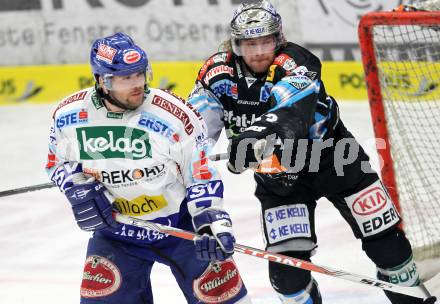 EBEL. Eishockey Bundesliga. EC  VSV gegen EHC LIWEST Linz. Kevin Mitchell,  (VSV), Markus Schlacher (Linz). Villach, am 8.3.2011.
Foto: Kuess 


---
pressefotos, pressefotografie, kuess, qs, qspictures, sport, bild, bilder, bilddatenbank