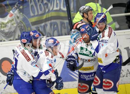 EBEL. Eishockey Bundesliga. EC  VSV gegen EHC LIWEST Linz.  Torjubel VSV. Villach, am 8.3.2011.
Foto: Kuess 


---
pressefotos, pressefotografie, kuess, qs, qspictures, sport, bild, bilder, bilddatenbank