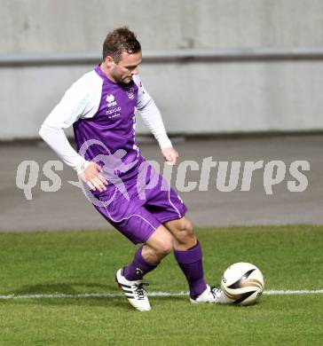 Fussball. Regionalliga. SK Austria Klagenfurt gegen DSV Leoben. Kai Schoppitsch (Klagenfurt). Klagenfurt, 11.3.2011.
Fotos: Kuess
---
pressefotos, pressefotografie, kuess, qs, qspictures, sport, bild, bilder, bilddatenbank