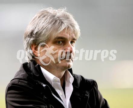 Fussball. Regionalliga. SK Austria Klagenfurt gegen DSV Leoben. Trainer Andreas Kindlinger (Leoben). Klagenfurt, 11.3.2011.
Fotos: Kuess
---
pressefotos, pressefotografie, kuess, qs, qspictures, sport, bild, bilder, bilddatenbank