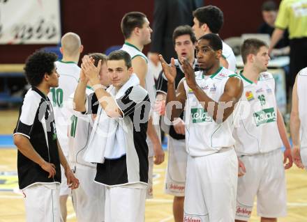 ABL. Basketbal Bundesliga. Kelag Woerthersee Piraten gegen UBC Guessing Knights. Marco Breithuber, Bilal Abdullah (Piraten). Klagenfurt, am 12.3.2011.
Foto: Kuess
---
pressefotos, pressefotografie, kuess, qs, qspictures, sport, bild, bilder, bilddatenbank