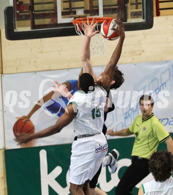 ABL. Basketbal Bundesliga. Kelag Woerthersee Piraten gegen UBC Guessing Knights. Bilal Abdullah (Piraten), Sebastian Koch (Guessing). Klagenfurt, am 12.3.2011.
Foto: Kuess
---
pressefotos, pressefotografie, kuess, qs, qspictures, sport, bild, bilder, bilddatenbank