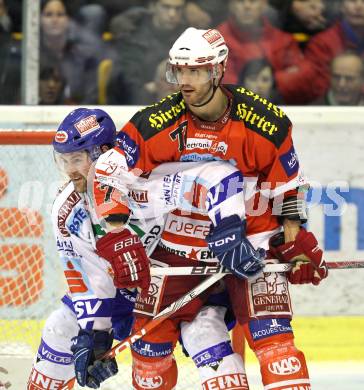 EBEL. Eishockey Bundesliga. KAC gegen VSV. Sean Brown, (KAC),  Jonathan Ferland (VSV). Klagenfurt, am 15.3.2011.
Foto: Kuess 

---
pressefotos, pressefotografie, kuess, qs, qspictures, sport, bild, bilder, bilddatenbank