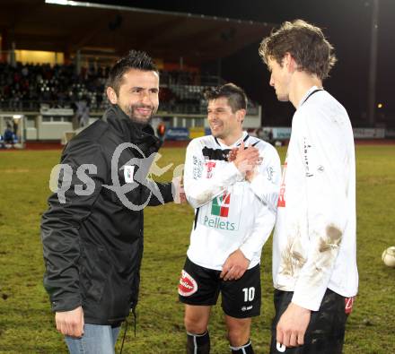 Fussball Erste Liga. WAC/St. Andrae gegen SKN St. Poelten.  Trainer Nenad Bjelica, Markus Kreuz, Christian Falk (WAC). Wolfsberg, 18.3.2011
Foto: Kuess

---
pressefotos, pressefotografie, kuess, qs, qspictures, sport, bild, bilder, bilddatenbank