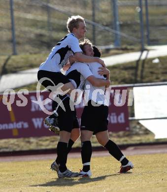 Fussball Kaerntner Liga. Voelkermarkt gegen WAC/St. Andrae Amateure 1B. Torjubel  (WAC). Voelkermarkt, am 19.3.2011.
Foto: Kuess
---
pressefotos, pressefotografie, kuess, qs, qspictures, sport, bild, bilder, bilddatenbank