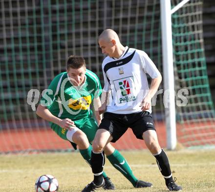 Fussball Kaerntner Liga. Voelkermarkt gegen WAC/St. Andrae Amateure 1B. Benno Grottenegg (Voelkermarkt), Stefan Korepp (WAC). Voelkermarkt, am 19.3.2011.
Foto: Kuess
---
pressefotos, pressefotografie, kuess, qs, qspictures, sport, bild, bilder, bilddatenbank