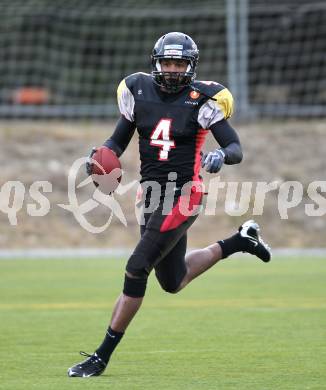 American Football. Black Lions gegen Prag. Maurice Banks (Black Lions). Poggersdorf, am 19.3.2011.
Foto: Kuess
---
pressefotos, pressefotografie, kuess, qs, qspictures, sport, bild, bilder, bilddatenbank