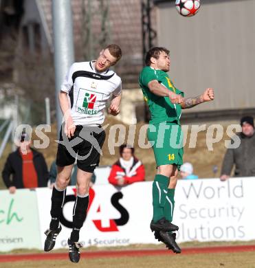 Fussball Kaerntner Liga. Voelkermarkt gegen WAC/St. Andrae Amateure 1B. Christopher Sauerschnig (Voelkermarkt), Daniel Oberlaender (WAC). Voelkermarkt, am 19.3.2011.
Foto: Kuess
---
pressefotos, pressefotografie, kuess, qs, qspictures, sport, bild, bilder, bilddatenbank