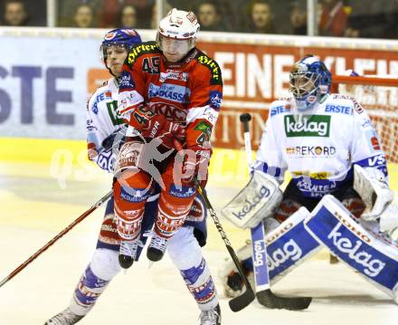 EBEL. Eishockey Bundesliga. KAC gegen VSV. David Schuller, (KAC), Marvin Degon,  Bernhard Starkbaum (VSV). Klagenfurt, am 20.3.2011.
Foto: Kuess 

---
pressefotos, pressefotografie, kuess, qs, qspictures, sport, bild, bilder, bilddatenbank