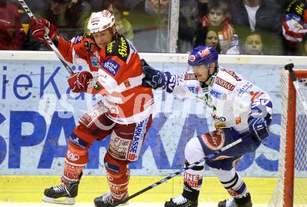 EBEL. Eishockey Bundesliga. KAC gegen VSV. Mike Craig, (KAC), Marvin Degon (VSV). Klagenfurt, am 20.3.2011.
Foto: Kuess 

---
pressefotos, pressefotografie, kuess, qs, qspictures, sport, bild, bilder, bilddatenbank