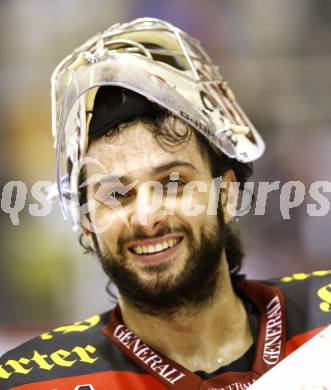 EBEL. Eishockey Bundesliga. KAC gegen VSV.  Chiodo Andy (KAC). Klagenfurt, am 20.3.2011.
Foto: Kuess 

---
pressefotos, pressefotografie, kuess, qs, qspictures, sport, bild, bilder, bilddatenbank