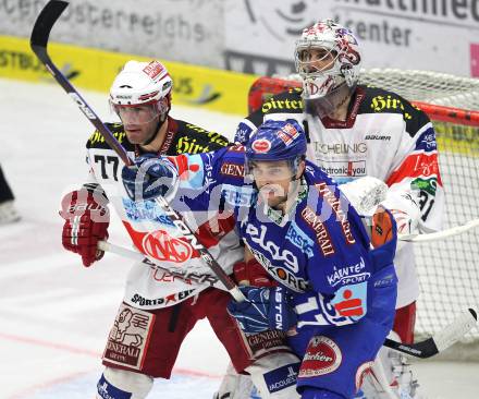 EBEL. Eishockey Bundesliga. VSV gegen KAC. Joshua Langfeld (VSV), Sean Brown, Andy Chiodo (KAC). Villach, am 22.3.2011.
Foto: Kuess
---
pressefotos, pressefotografie, kuess, qs, qspictures, sport, bild, bilder, bilddatenbank