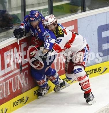 EBEL. Eishockey Bundesliga. VSV gegen KAC. Michael Raffl (VSV), Kirk Furey (KAC). Villach, am 22.3.2011.
Foto: Kuess
---
pressefotos, pressefotografie, kuess, qs, qspictures, sport, bild, bilder, bilddatenbank