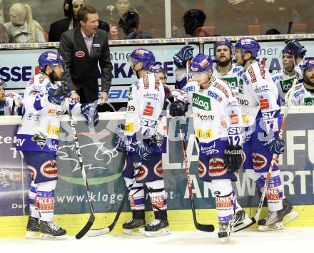 EBEL. Eishockey Bundesliga. KAC gegen VSV. Derek Damon, Trainer Mike Stewart, Marvin Degon, Michael Raffl, Jonathan Ferland, Joshua Langfeld  (VSV). Klagenfurt, am 24.3.2011.
Foto: Kuess 

---
pressefotos, pressefotografie, kuess, qs, qspictures, sport, bild, bilder, bilddatenbank