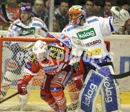 EBEL. Eishockey Bundesliga. KAC gegen VSV. Gregor Hager, (KAC),  Gert Prohaska (VSV). Klagenfurt, am 24.3.2011.
Foto: Kuess 

---
pressefotos, pressefotografie, kuess, qs, qspictures, sport, bild, bilder, bilddatenbank