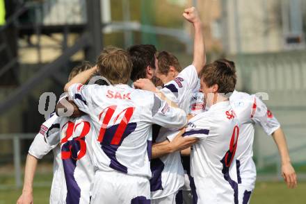 Fussball Regionalliga. SAK gegen Weiz. Torjubel (SAK). Klagenfurt, am 26.3.2011.
Foto: Kuess
---
pressefotos, pressefotografie, kuess, qs, qspictures, sport, bild, bilder, bilddatenbank