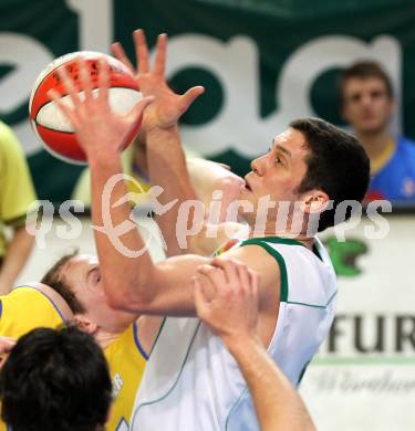 Basketball Bundesliga. Woerthersee Piraten gegen UBC St. Poelten. Rhinehart Erik (Piraten).  Klagenfurt, 27.3.2011
Foto: Kuess

---
pressefotos, pressefotografie, kuess, qs, qspictures, sport, bild, bilder, bilddatenbank