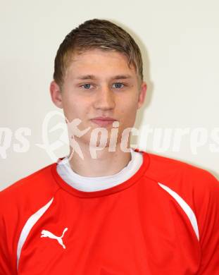 Fussball Akademie Kaernten U18. Kevin Puschl. Klagenfurt, 27.3.2011.
Foto: Kuess
---
pressefotos, pressefotografie, kuess, qs, qspictures, sport, bild, bilder, bilddatenbank