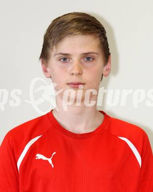 Fussball Akademie Kaernten U15. Dominic Striednig. Klagenfurt, 27.3.2011.
Foto: Kuess
---
pressefotos, pressefotografie, kuess, qs, qspictures, sport, bild, bilder, bilddatenbank