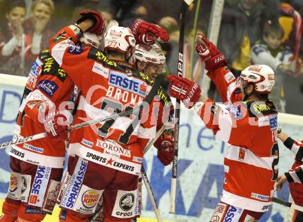 EBEL. Eishockey Bundesliga. KAC gegen Red Bull Salzburg. Torjubel KAC. Klagenfurt, am 31.3.2011.
Foto: Kuess 

---
pressefotos, pressefotografie, kuess, qs, qspictures, sport, bild, bilder, bilddatenbank