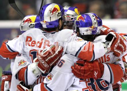 EBEL. Eishockey Bundesliga. KAC gegen Red Bull Salzburg. Torjubel Salzburg. Klagenfurt, am 5.4.2011.
Foto: Kuess 

---
pressefotos, pressefotografie, kuess, qs, qspictures, sport, bild, bilder, bilddatenbank