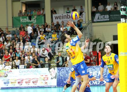 Volleyball. SK Aich/Dob gegen Hypo Tirol. Robert Koch, Petar Kirchev (Aich/Dob). Klagenfurt, 7.4.2011.
Foto: Kuess

---
pressefotos, pressefotografie, kuess, qs, qspictures, sport, bild, bilder, bilddatenbank