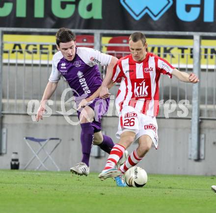 Fussball. Regionalliga. SK Austria Klagenfurt gegen GAK. Martin Salentinig (Klagenfurt),  Pollhammer Mario (GAK). Klagenfurt, 8.4.2011.
Foto: Kuess

---
pressefotos, pressefotografie, kuess, qs, qspictures, sport, bild, bilder, bilddatenbank