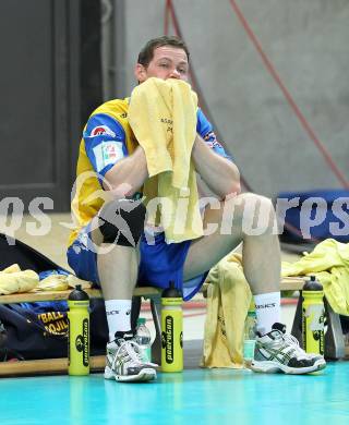 Volleyball. SK Aich/Dob gegen Hypo Tirol. Nejc Pusnik (Aich/Dob), (Hypo Tirol). Klagenfurt, 7.4.2011.
Foto: Kuess

---
pressefotos, pressefotografie, kuess, qs, qspictures, sport, bild, bilder, bilddatenbank