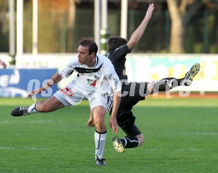 Fussball Erste Liga. WAC/St. Andrae gegen TSV Hartberg. Reich Marco  (WAC), Rodler Martin (Hartberg). Wolfsberg, 8.4.2011
Foto: Kuess

---
pressefotos, pressefotografie, kuess, qs, qspictures, sport, bild, bilder, bilddatenbank