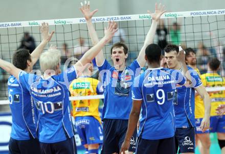 Volleyball. SK Aich/Dob gegen Hypo Tirol. Jubel (Hypo Tirol). Klagenfurt, 7.4.2011.
Foto: Kuess

---
pressefotos, pressefotografie, kuess, qs, qspictures, sport, bild, bilder, bilddatenbank