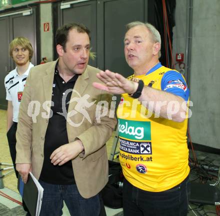 Volleyball. SK Aich/Dob gegen Hypo Tirol. Landeshauptmann Gerhard Doerfler,  Martin Micheu. Klagenfurt, 7.4.2011.
Foto: Kuess

---
pressefotos, pressefotografie, kuess, qs, qspictures, sport, bild, bilder, bilddatenbank