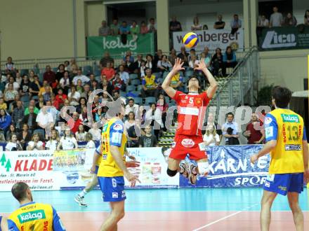 Volleyball. SK Aich/Dob gegen Hypo Tirol. Robert Koch,  Jure Ivartnik, Gerald Reiser (Aich/Dob). Klagenfurt, 7.4.2011.
Foto: Kuess

---
pressefotos, pressefotografie, kuess, qs, qspictures, sport, bild, bilder, bilddatenbank