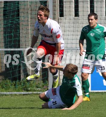 Fussball Regionalliga. SAK gegen DSV Leoben. Grega Triplat (SAK), Dominik Hackinger (Leoben). Klagenfurt, am 9.4.2011.
Foto: Kuess
---
pressefotos, pressefotografie, kuess, qs, qspictures, sport, bild, bilder, bilddatenbank