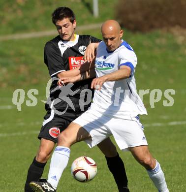 Fussball Kaerntner Liga. Maria Saal gegen Spittal/Drau. Senad Tiganj (Maria Saal), Hannes Truskaller (Spittal). Maria Saal, am 9.4.2011.
Foto: Kuess
---
pressefotos, pressefotografie, kuess, qs, qspictures, sport, bild, bilder, bilddatenbank