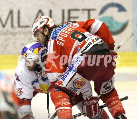 EBEL. Eishockey Bundesliga. KAC gegen Red Bull Salzburg. Tyler Spurgeon, (KAC), Daniel Bois (Salzburg). Klagenfurt, am 10.4.2011.
Foto: Kuess 

---
pressefotos, pressefotografie, kuess, qs, qspictures, sport, bild, bilder, bilddatenbank