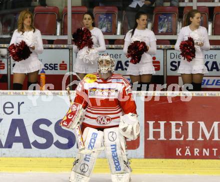 EBEL. Eishockey Bundesliga. KAC gegen Red Bull Salzburg. Andy Chiodo, Cheerleaders (KAC). Klagenfurt, am 10.4.2011.
Foto: Kuess 

---
pressefotos, pressefotografie, kuess, qs, qspictures, sport, bild, bilder, bilddatenbank