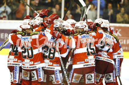 EBEL. Eishockey Bundesliga. KAC gegen Red Bull Salzburg. Jubel KAC. Klagenfurt, am 10.4.2011.
Foto: Kuess 

---
pressefotos, pressefotografie, kuess, qs, qspictures, sport, bild, bilder, bilddatenbank