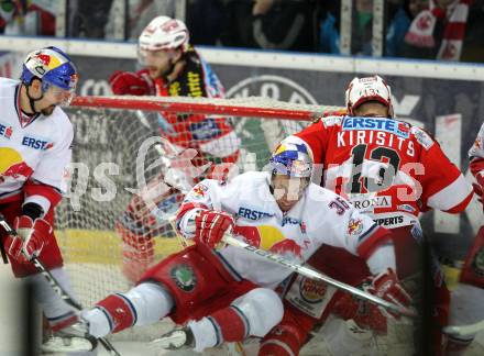 EBEL. Eishockey Bundesliga. Red Bull Salzburg gegen KAC.  Marco Pewal (Salzburg), Johannes Kirisits, (KAC). Salzburg, am 12.4.2011.
Foto: Kuess 

---
pressefotos, pressefotografie, kuess, qs, qspictures, sport, bild, bilder, bilddatenbank