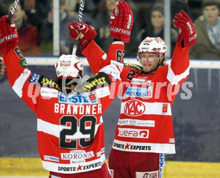 EBEL. Eishockey Bundesliga. Red Bull Salzburg gegen KAC. Torjubel Thomas Hundertpfund, Christoph Brandner (KAC). Salzburg, am 12.4.2011.
Foto: Kuess 

---
pressefotos, pressefotografie, kuess, qs, qspictures, sport, bild, bilder, bilddatenbank