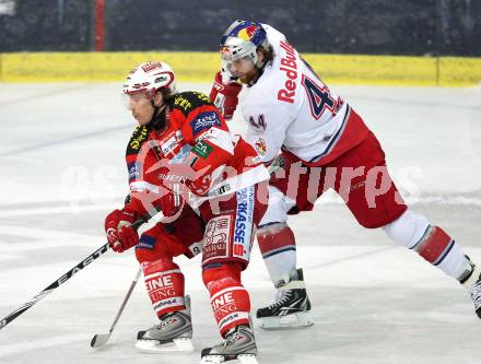 EBEL. Eishockey Bundesliga. Red Bull Salzburg gegen KAC.  Douglas Lynch (Salzburg), Dieter Kalt, (KAC). Salzburg, am 12.4.2011.
Foto: Kuess 

---
pressefotos, pressefotografie, kuess, qs, qspictures, sport, bild, bilder, bilddatenbank